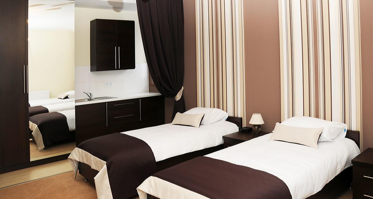 Hotel Klaudia Juszczyn Esterno foto