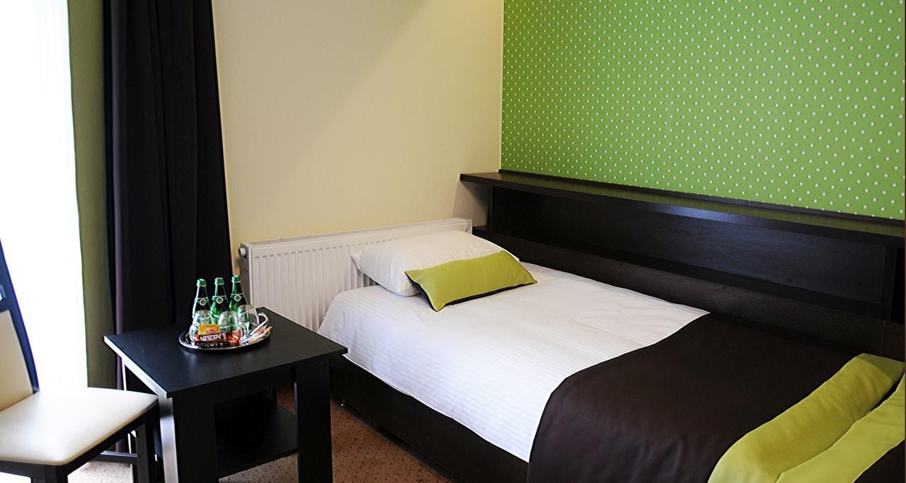 Hotel Klaudia Juszczyn Esterno foto