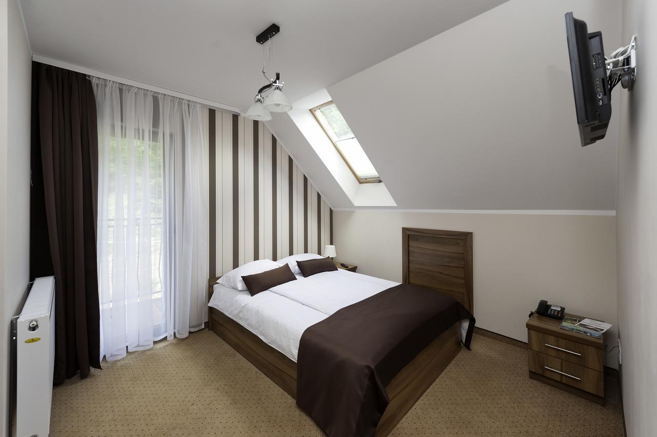 Hotel Klaudia Juszczyn Esterno foto